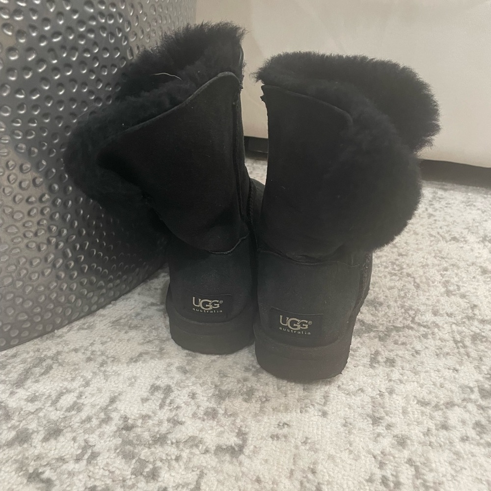 Ugg Bailey Button Ii - image 3